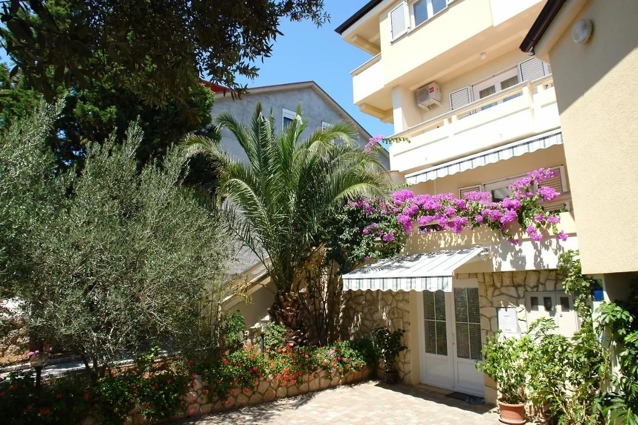 Apartments Josipa ماندري كرواتيا
